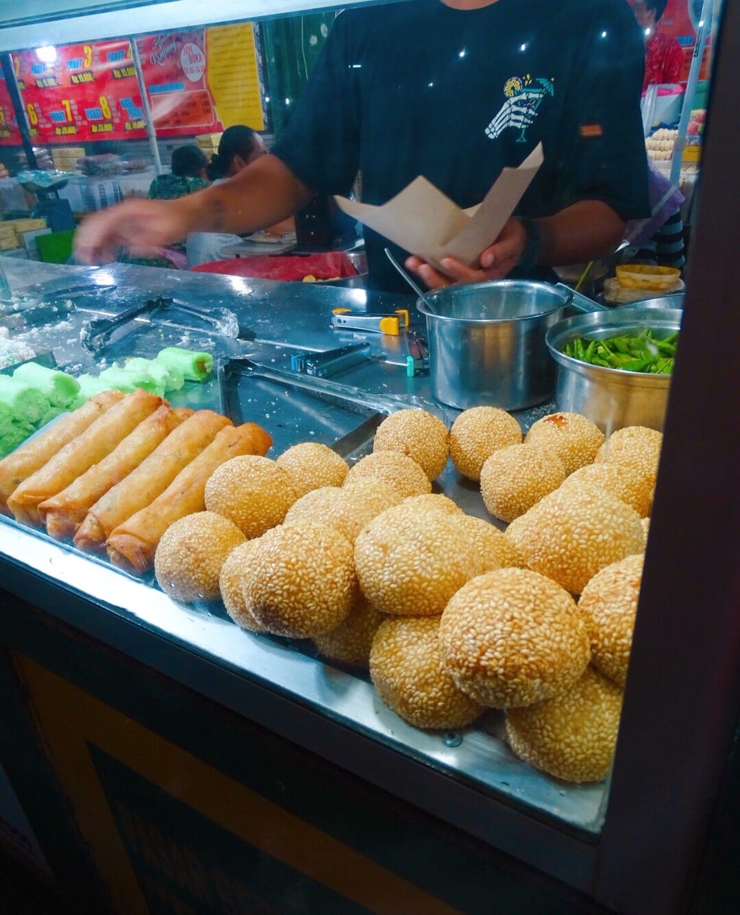 Onde onde desserts Marlioboro Night Market Yogyakarta