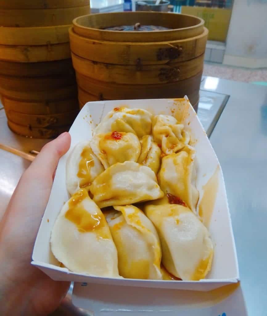 Dumplings in Taichung Taiwan budget travel