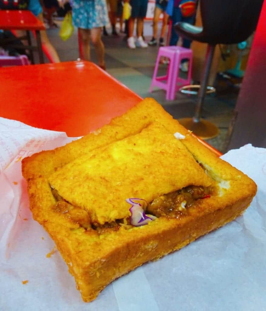 Coffin toast with chicken inside