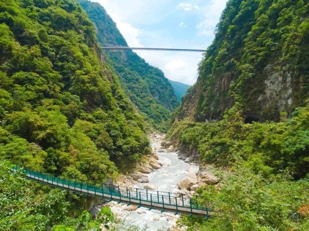 Swinging bridge within in Taroko National Park