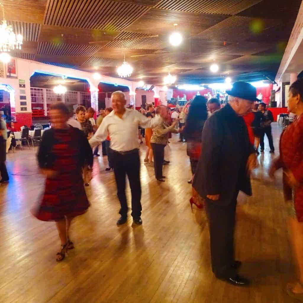 Couples dancing at Los Angeles saloon in Mexico City