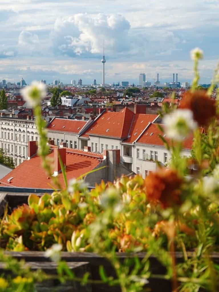 Klunkerkranich rooftop bar berlin