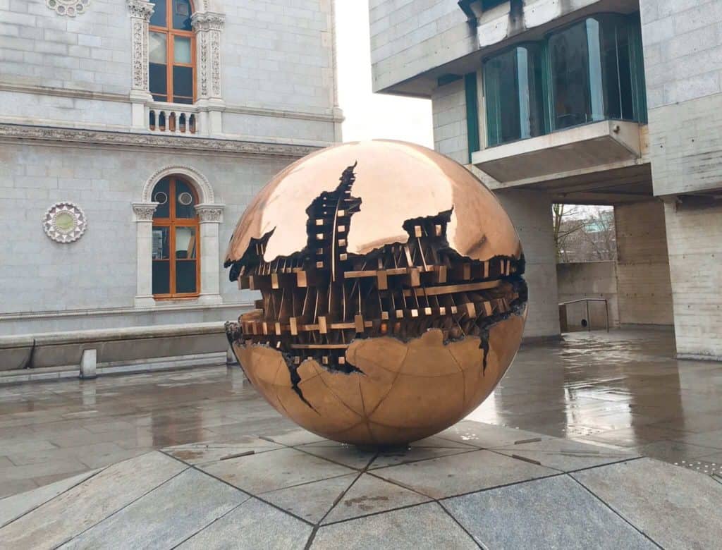 Gold statue at Trinity College Dublin