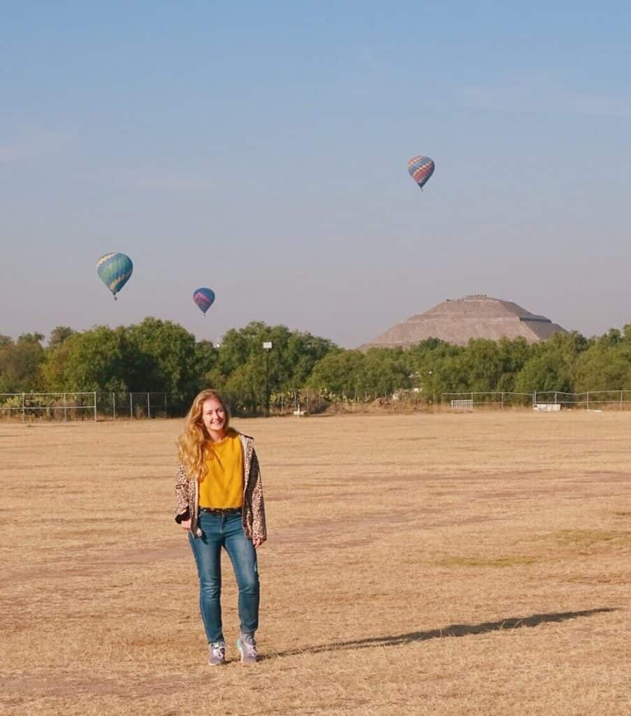 Teotihuacán Pyramids air balloon ride 