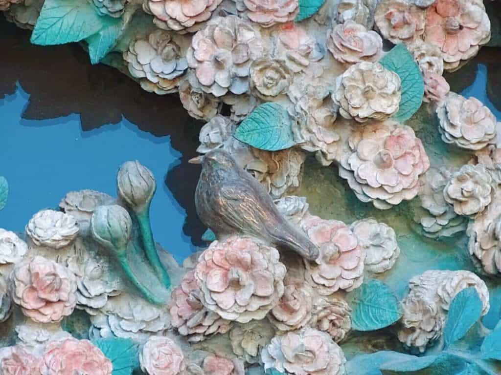 Bird and flower carvings Sagrada Familia 