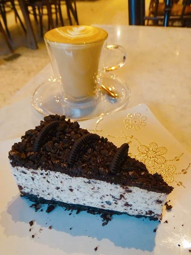 Coffee and cake Mingle Cake Kuala Lumpur