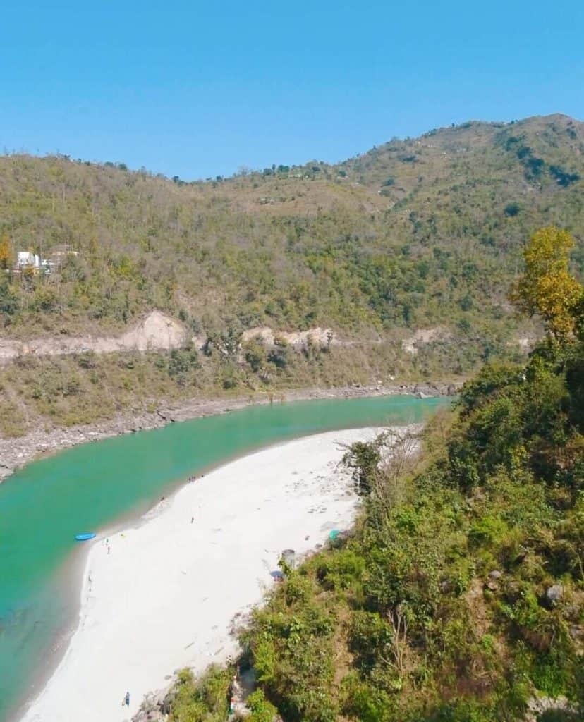 Ganges and beach Rishikesh travel guide