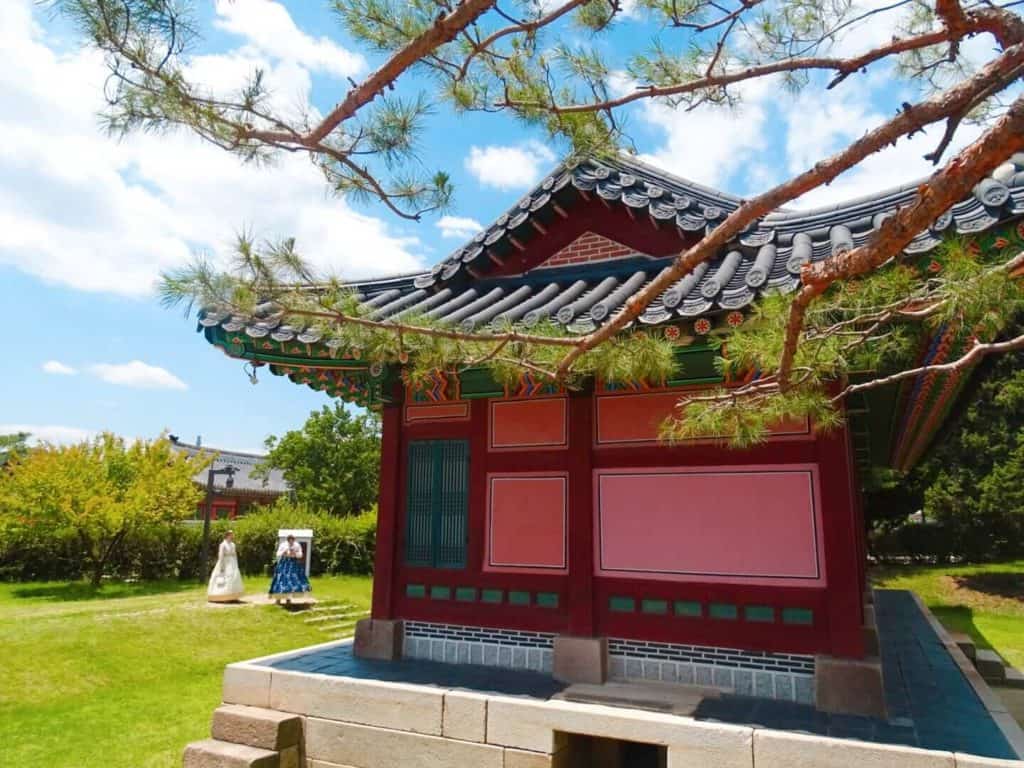 Traditionaalinen hanok-talo Korean kansallinen kansanmuseo Soul