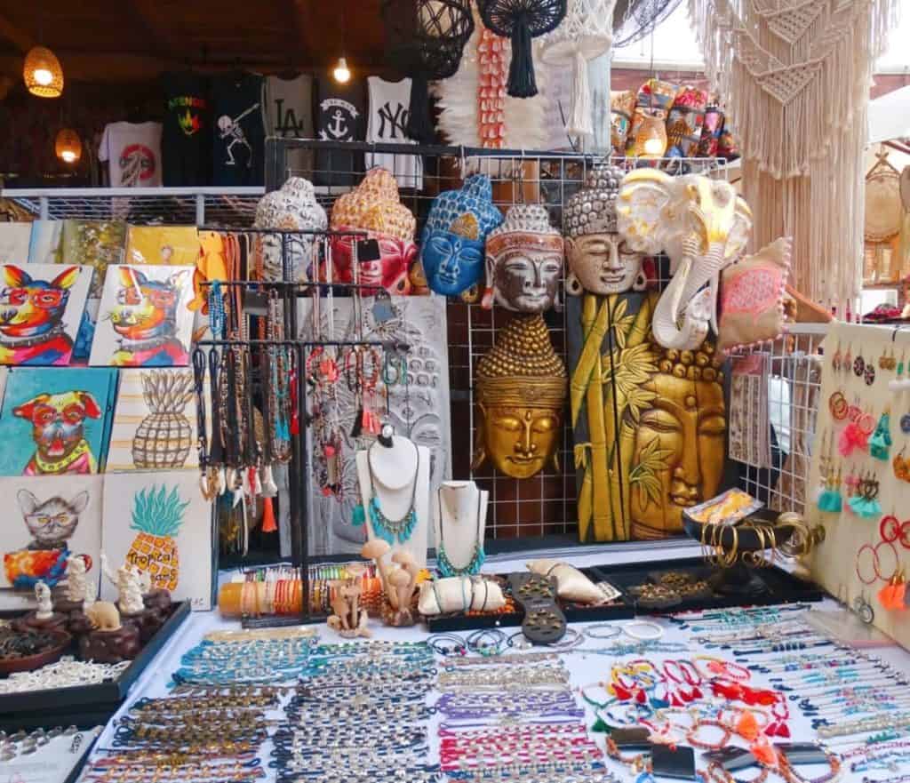 statues and jewellery Love Anchor Market Canggu itinerary