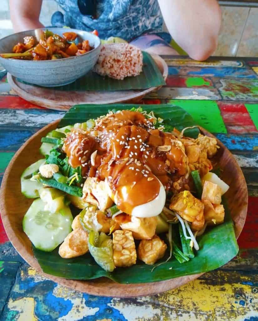 Nasi campur at Ayu's Food from the Heart itinerary Uluwatu 