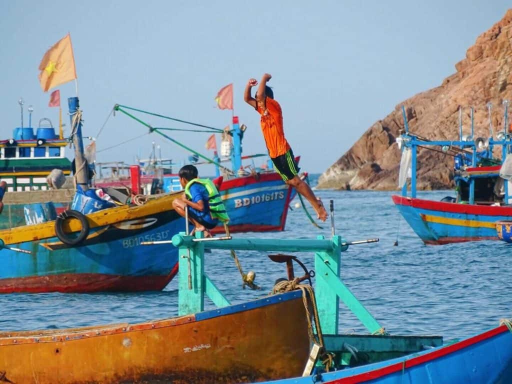 Kids playing Quy Nhon