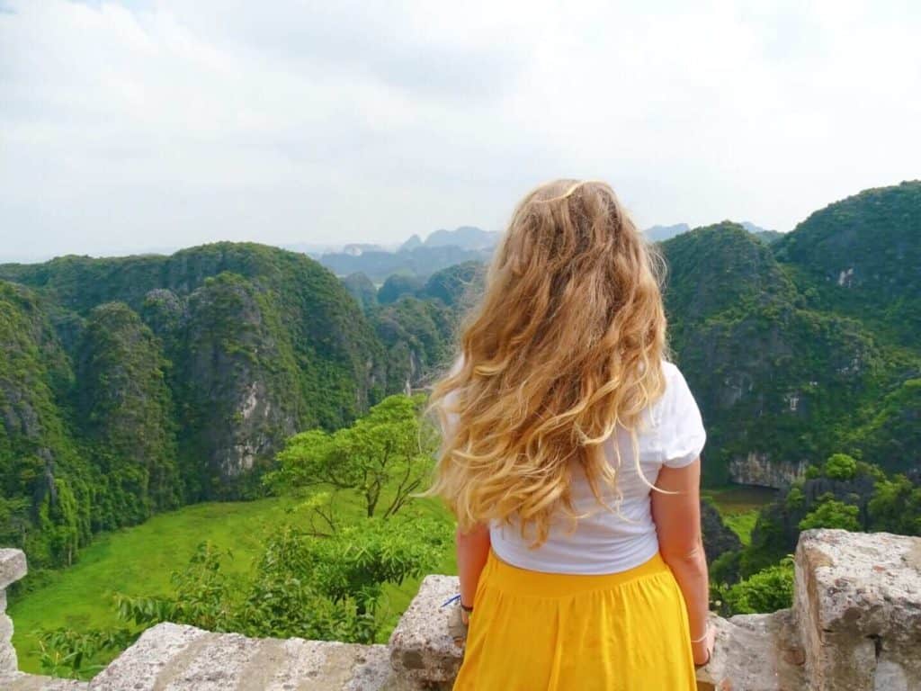 Mau Caves Ninh Binh 