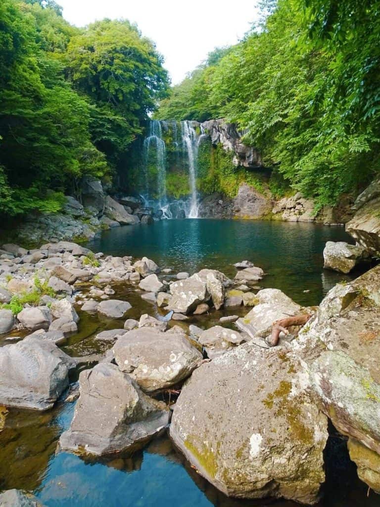 Cheonjiyeon Waterfall jeju island no car