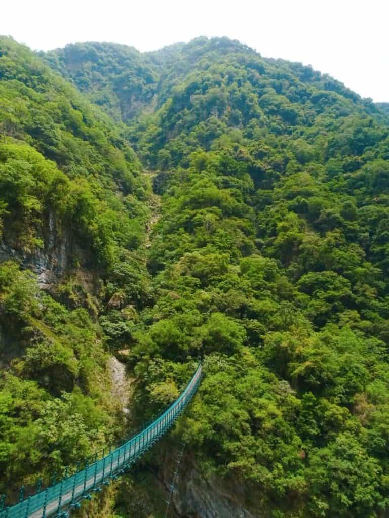 Swinging bridge Taroko National Park day trip