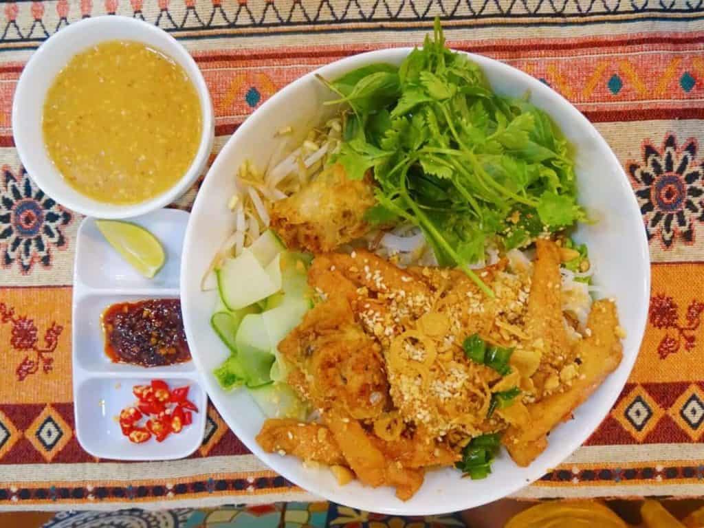 Vietnamese food Ninas Cafe