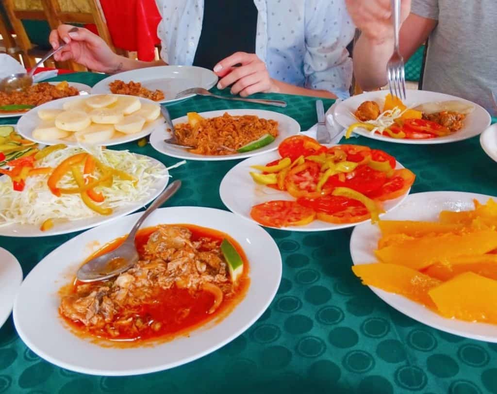 Buffet lunch Havana vinales day trip