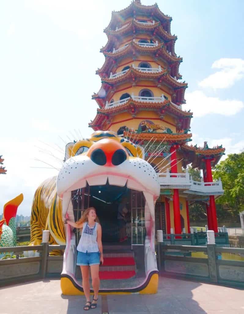Dragon and Tiger Pagodas things to do Kaohsiung