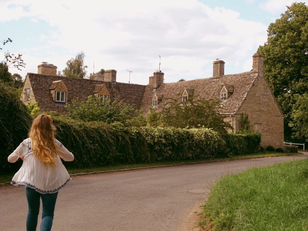 Swinbrook, Widford & Asthall circular walk in Oxfordshire