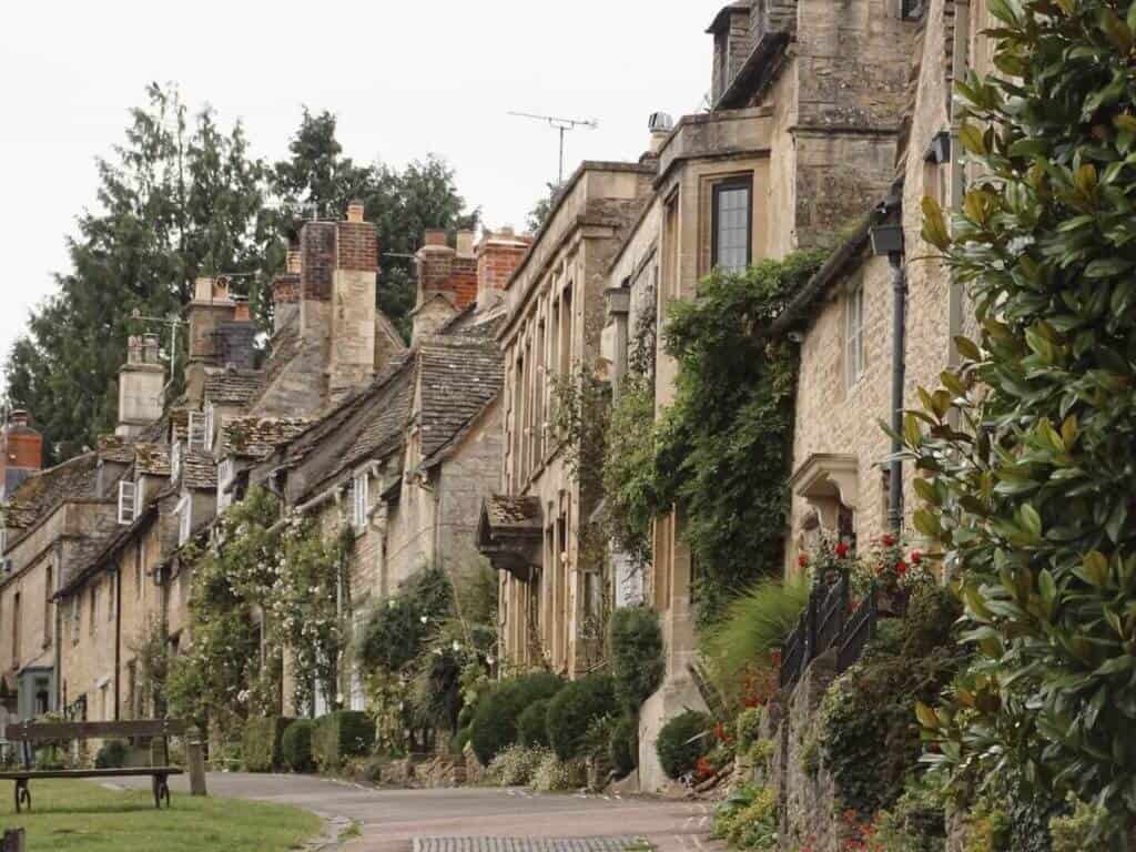 Houses of Burford Hill