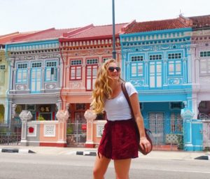 Solo female travel tips