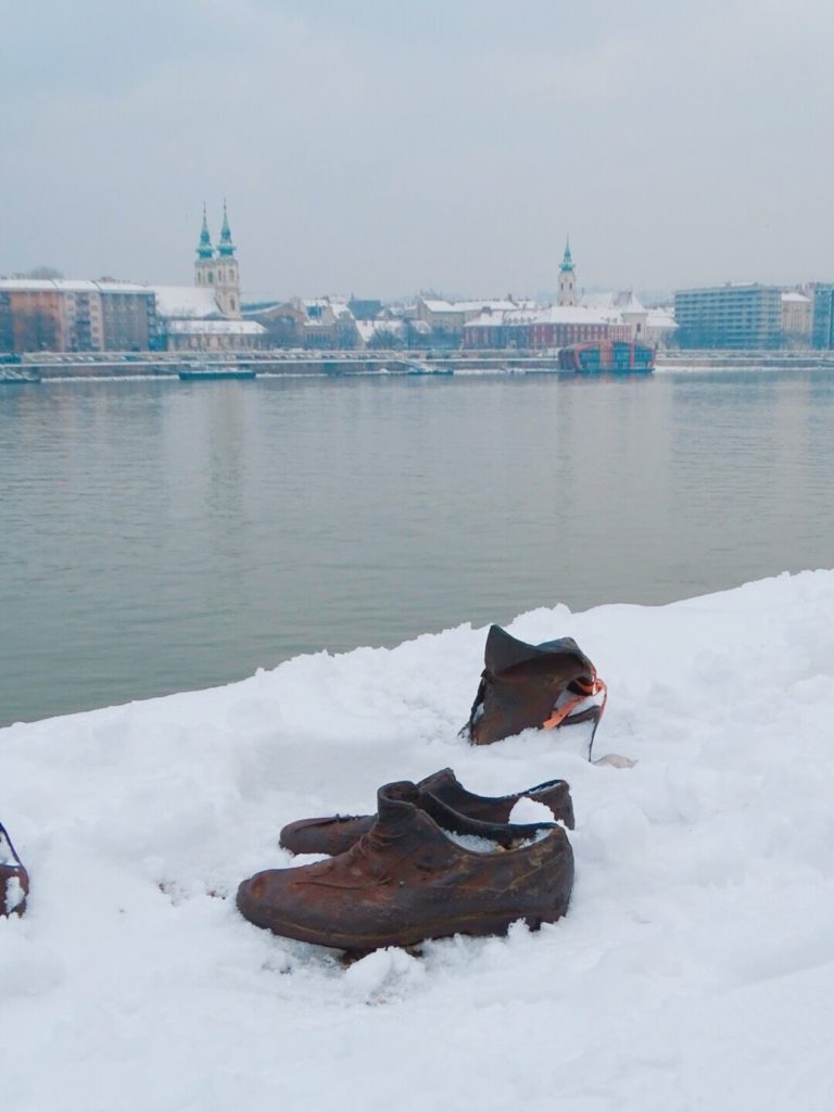 sko på Donau-mindesmærket