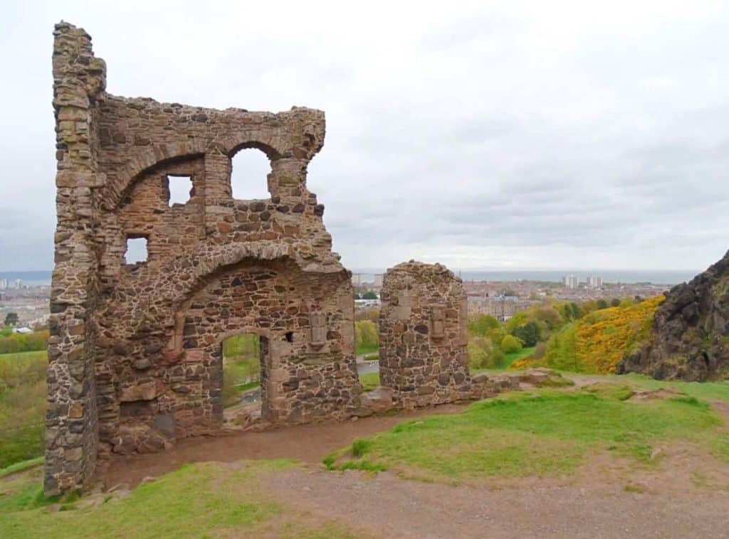 Arthurs seat edinburgh free activities 