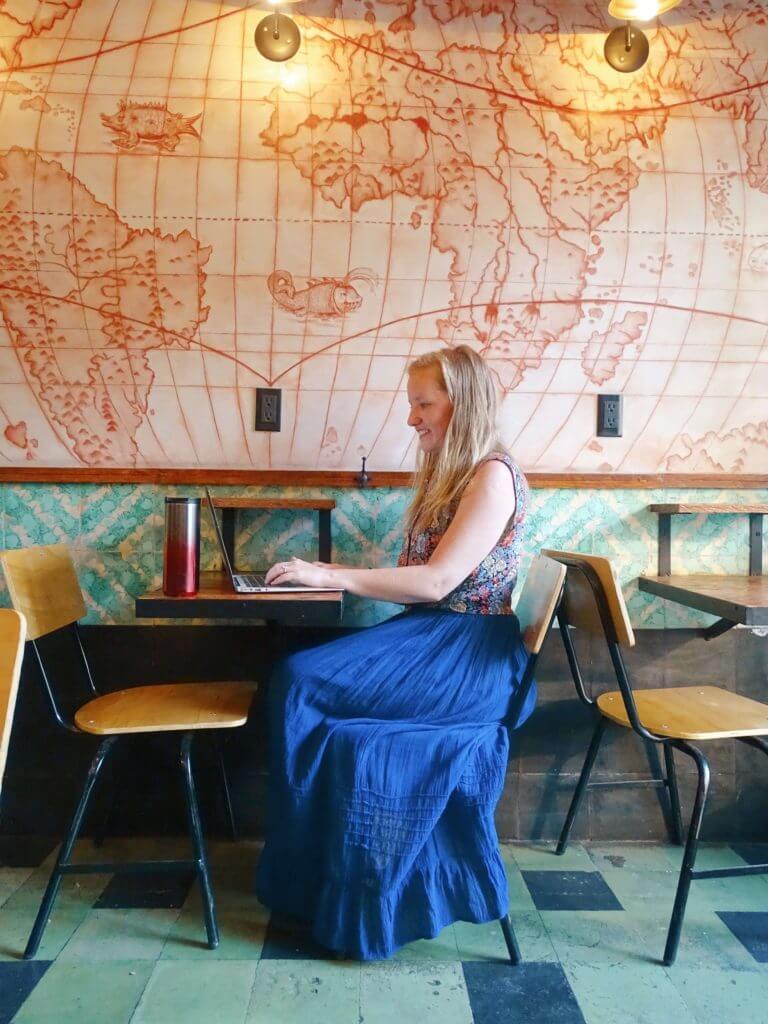 Becoming a digital nomad Mexico City cafe