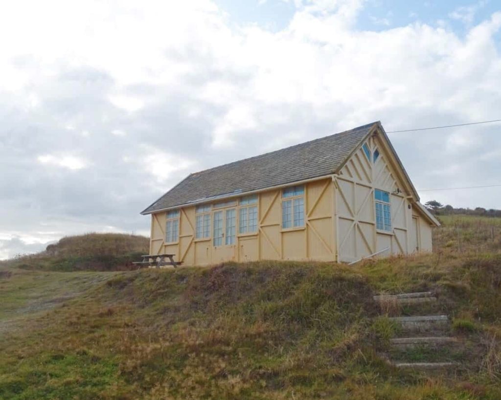 Hut filming location Broadchurch West Bay