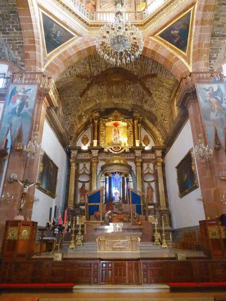 Inside Parroquia de San Miguel Arcángel san miguel de allende