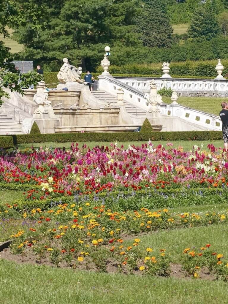 Gardens cesky krumlov castle