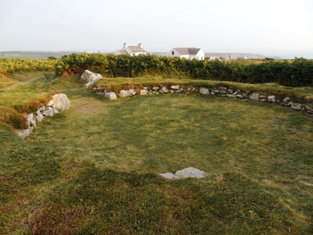 Tŷ Mawr Hut Circles