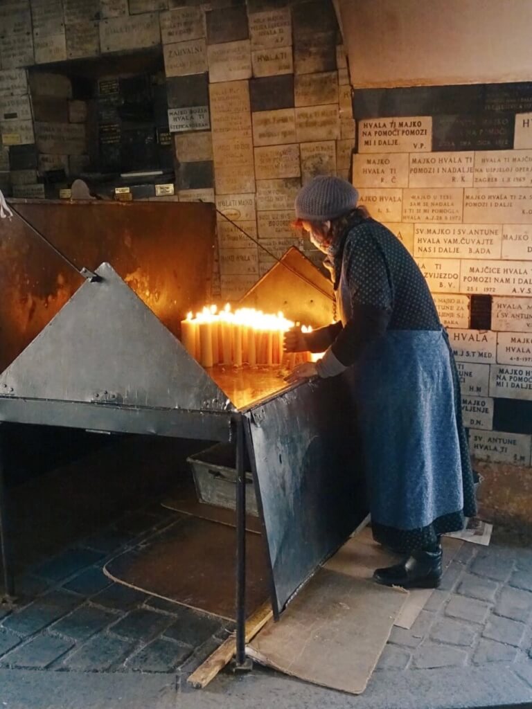 Candles at stone gate zagreb