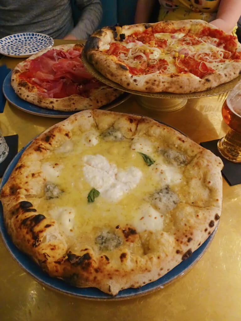 Pizzeria Bokamorra split food and drink