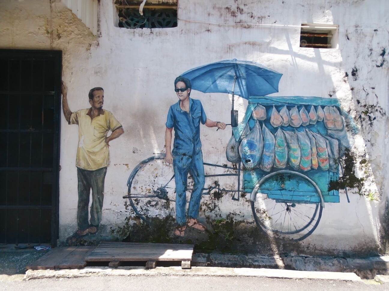 Where to Find Street Art In Penang 24 Murals, Map + Tour!