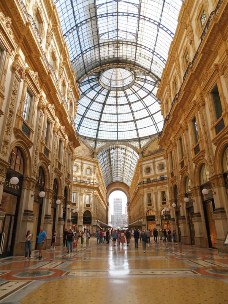 Galleria Vittorio Emanuele II milan itinerary