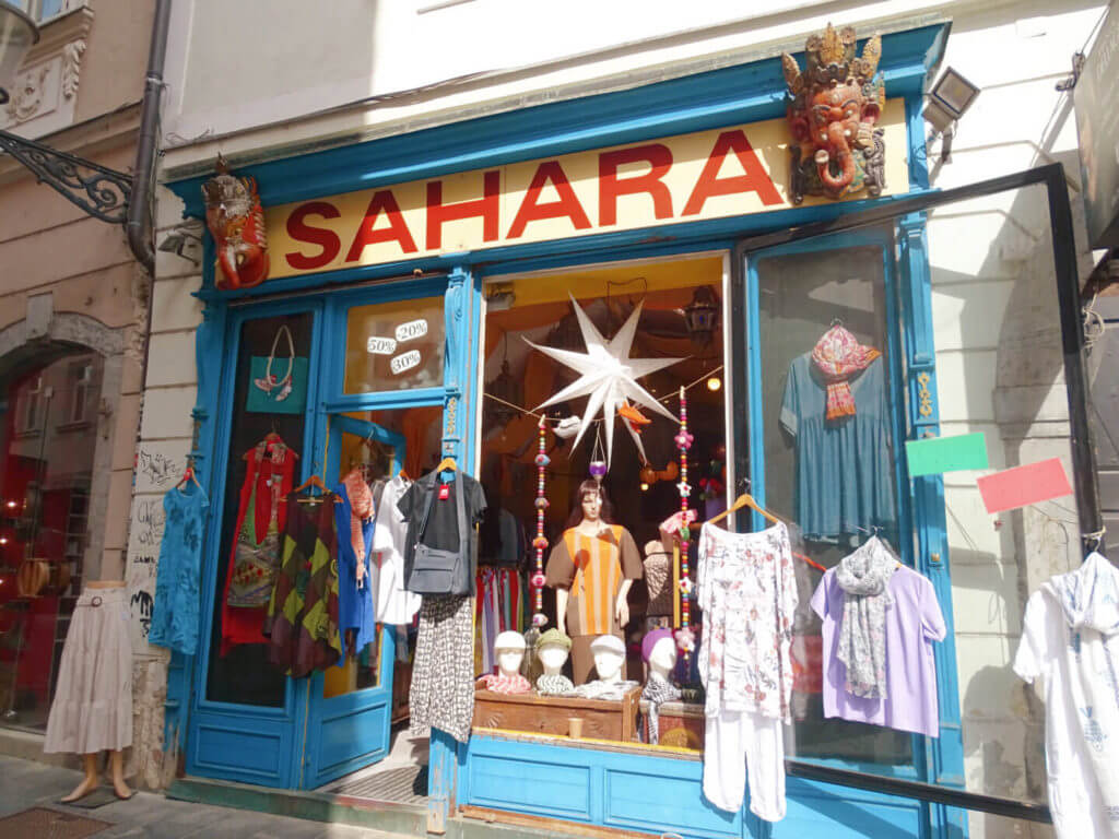 Sahara vintage shop