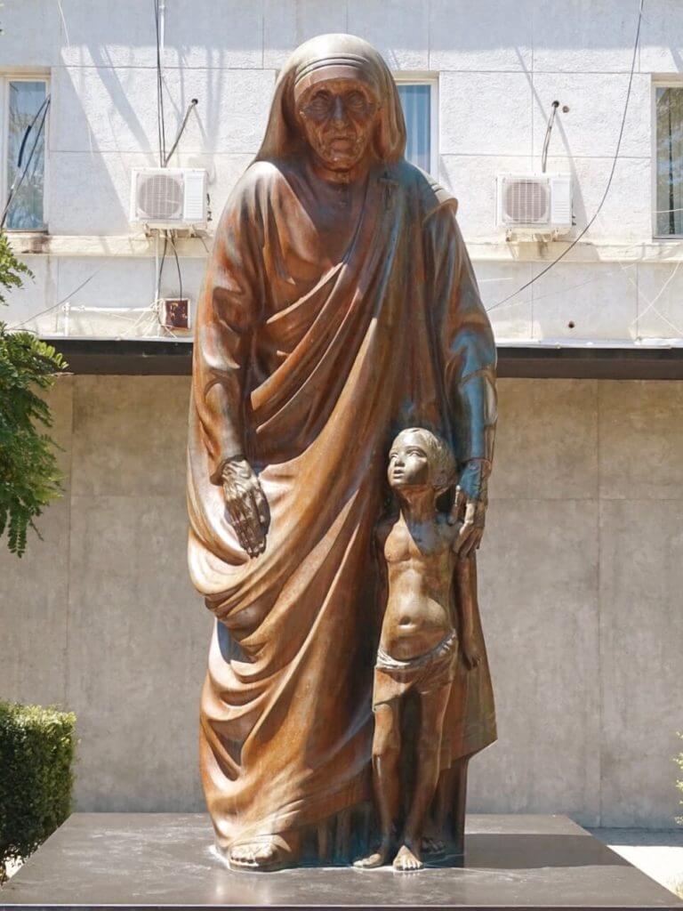 Mother teresa statue