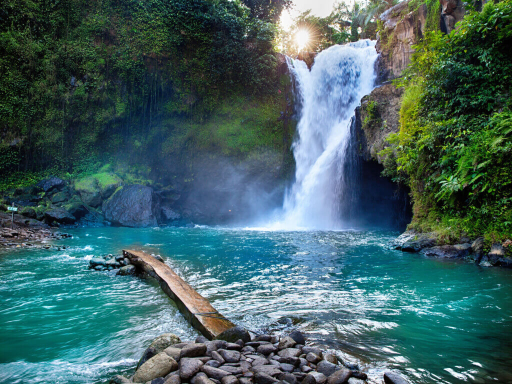 Tegenungan Waterfall 