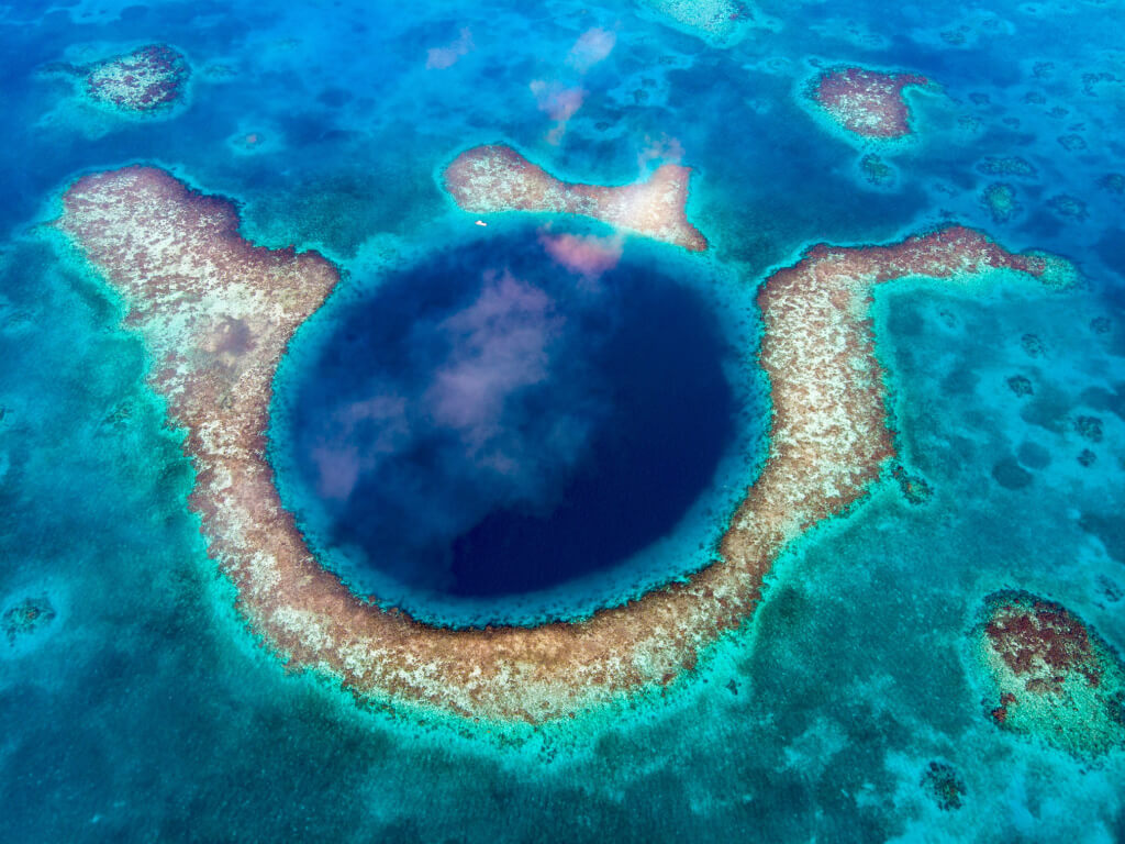Blue hole activities solo travel in belize 