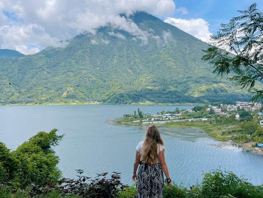 Lake atitlan scenery 