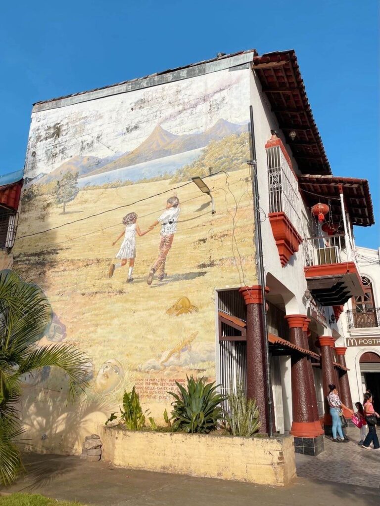 Leon mural on building